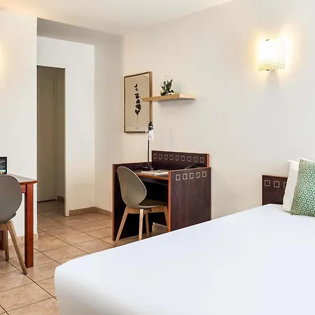 Aparthotel Adagio Access Nice Garibaldi-3